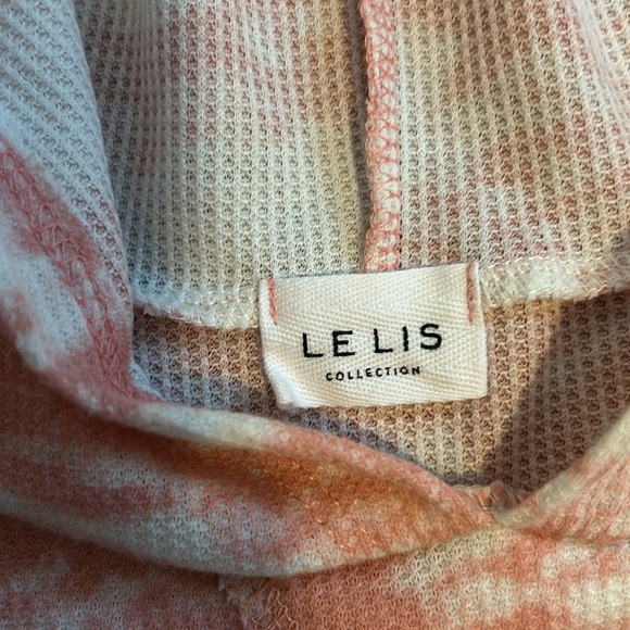 Short set - Picture 2 of 4